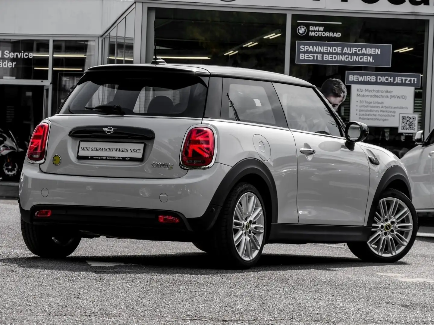 MINI Cooper SE CLASSIC TRIM+DA+LHZ+SHZ+LED Weiß - 2
