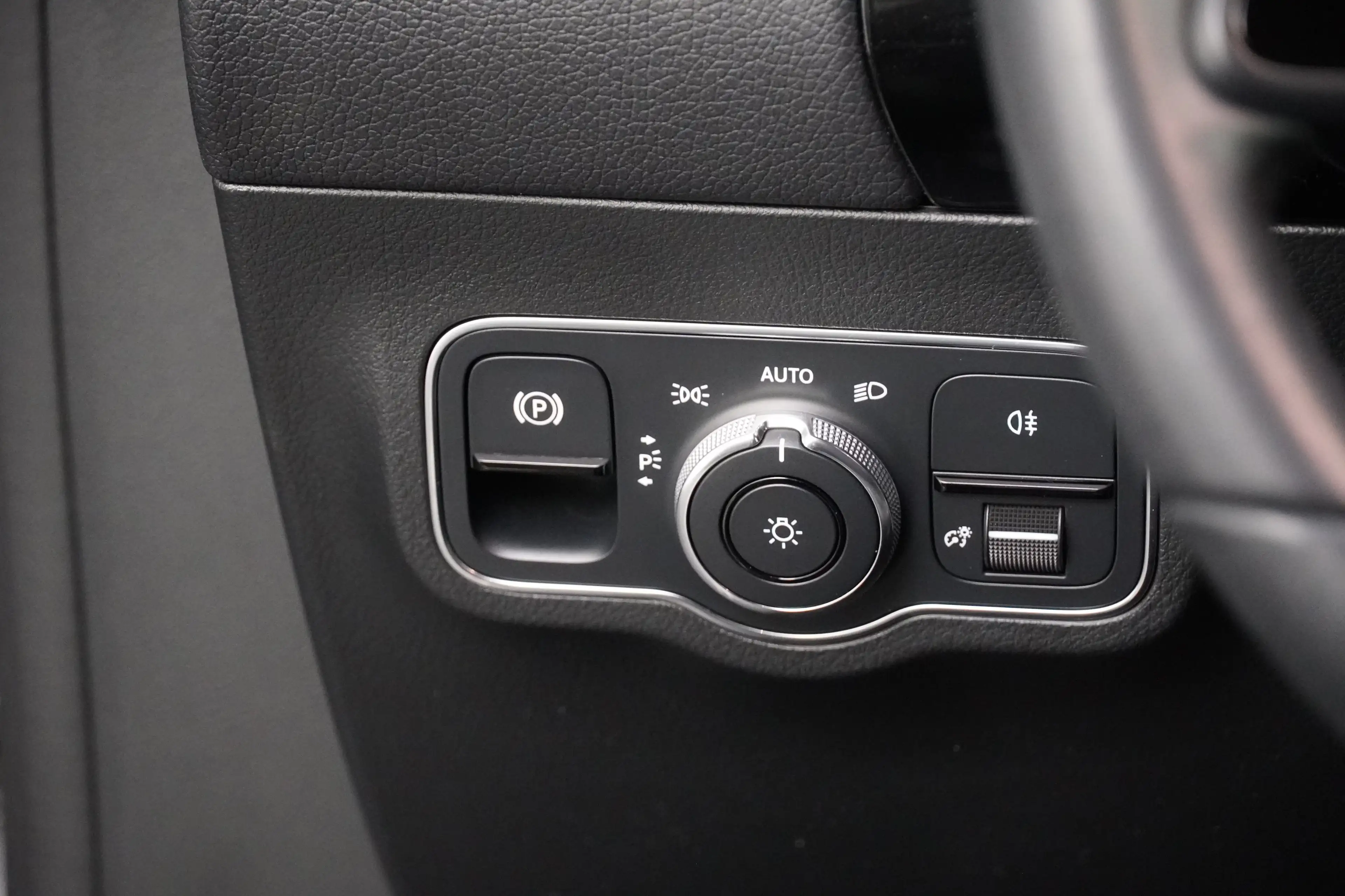 Mercedes-Benz B 220 4matik LED RFK el. Sitze — photo 14