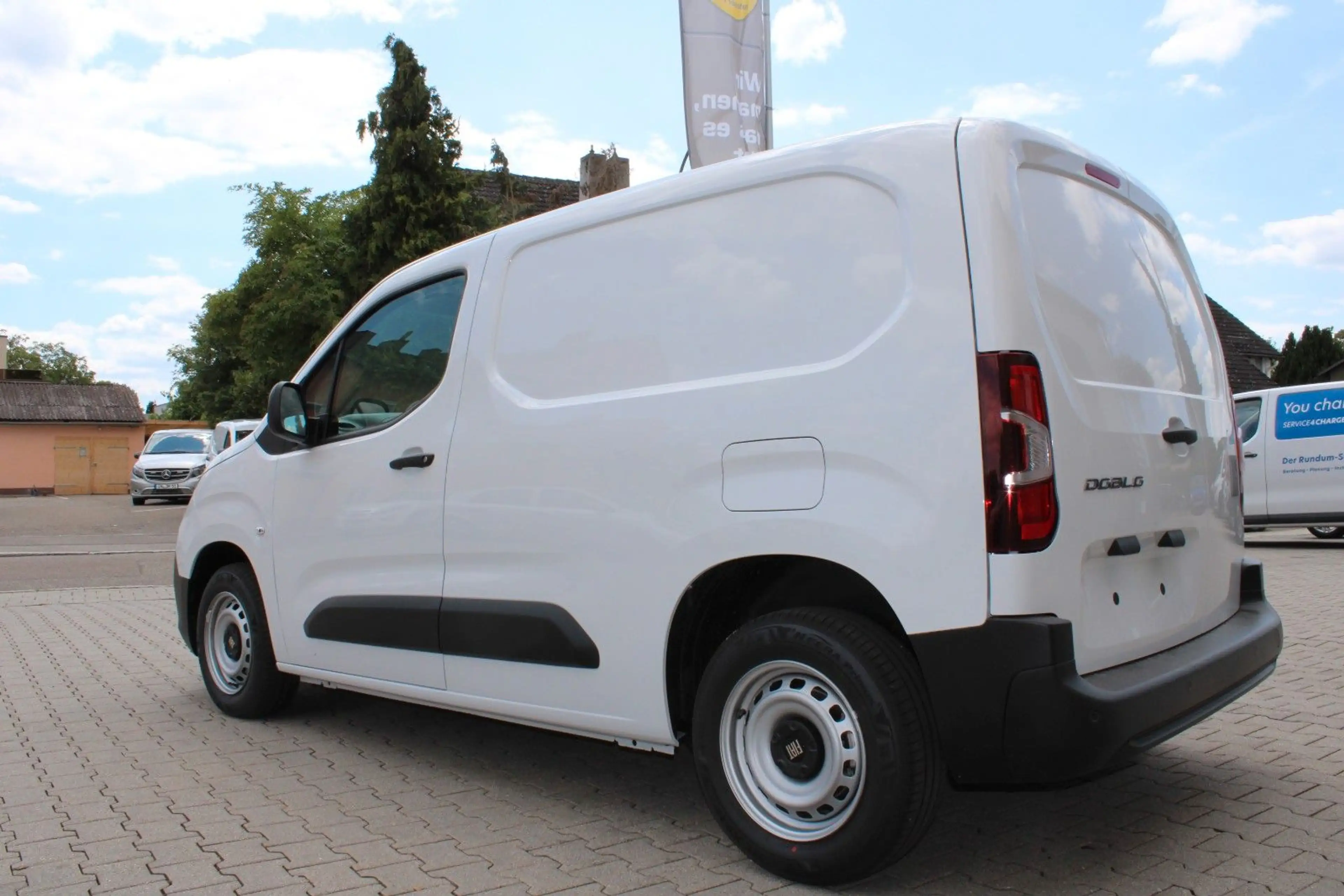 Fiat Doblo Kastenwagen M 1.2 (L1) — photo 4