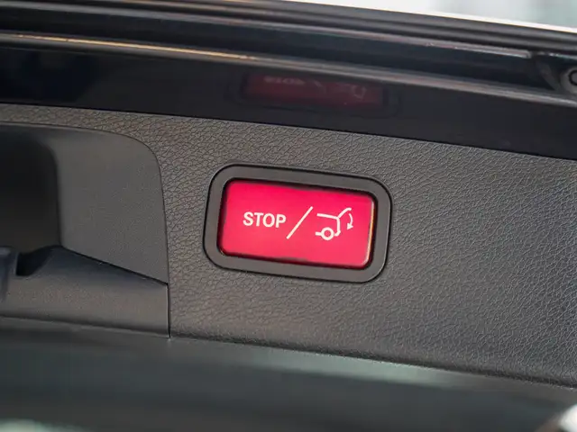 Mercedes-Benz E-Class view 7