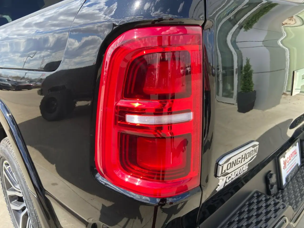 RAM 1500 снимка RAM 1500