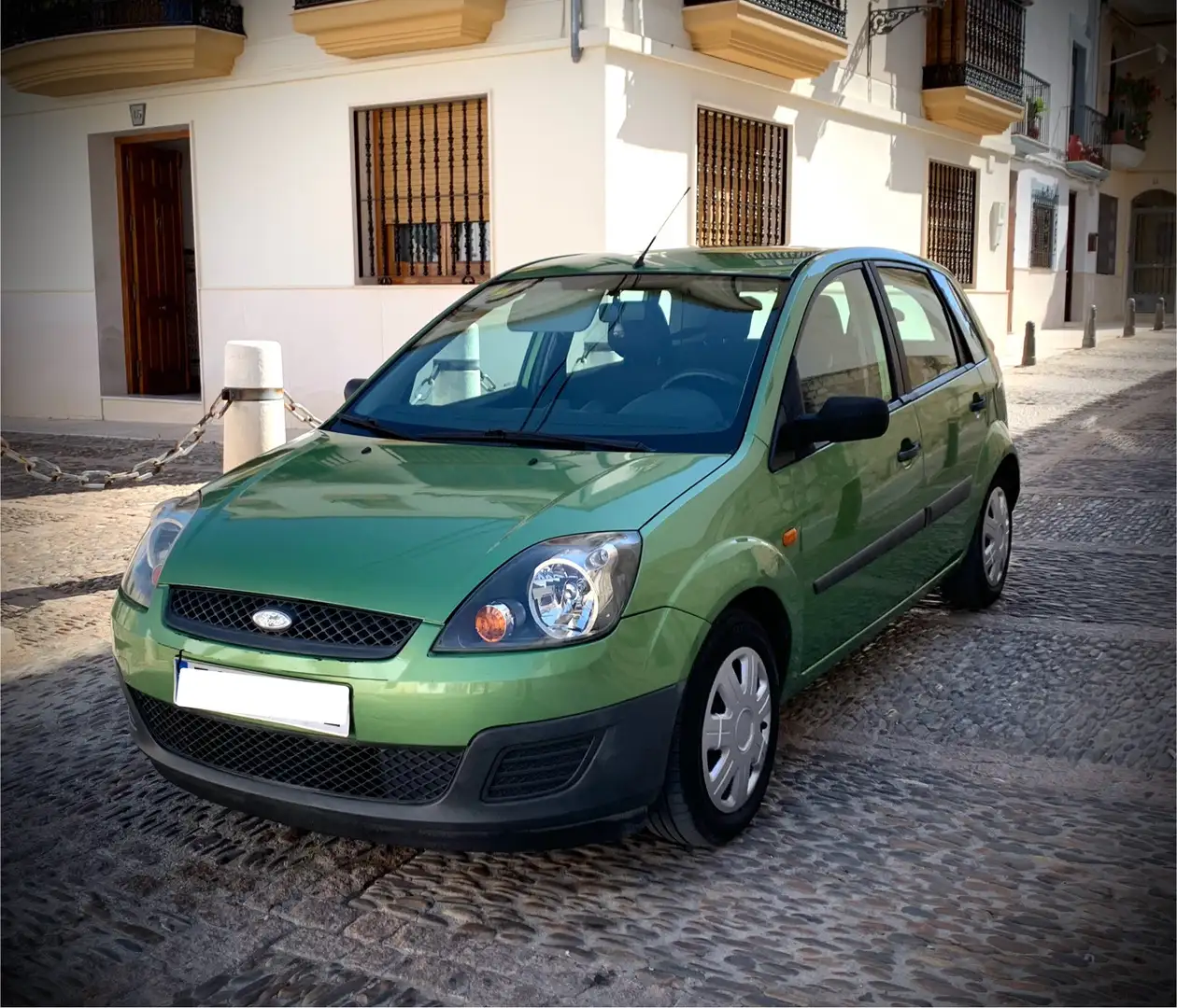 Ford Fiesta 1.4TDCI Ambiente - 1