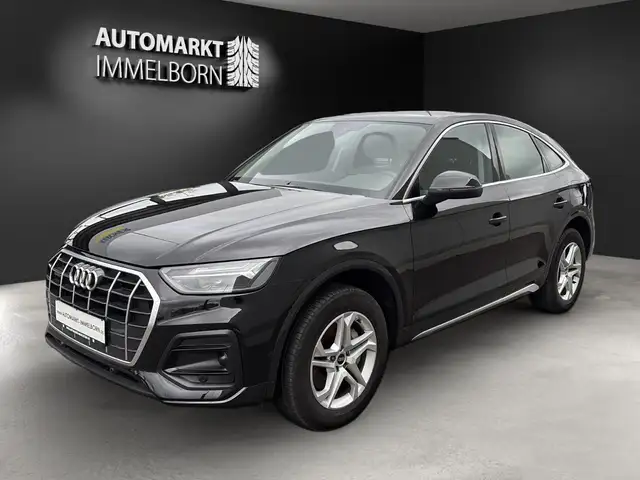Audi Q5 view 4