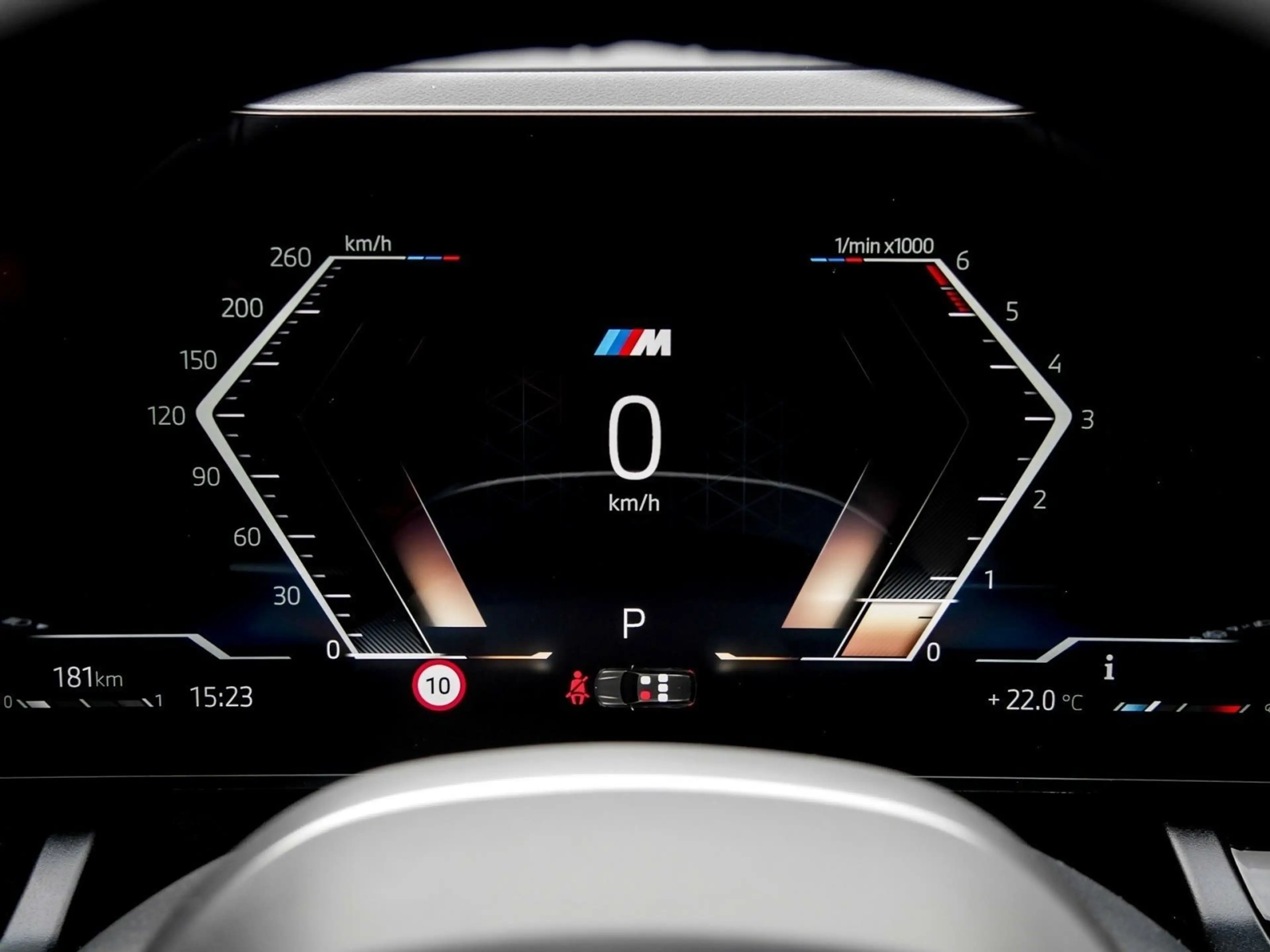 BMW 540 d xDrive M Sport HUD PANO ACC AHK 360°KAM LM — photo 15