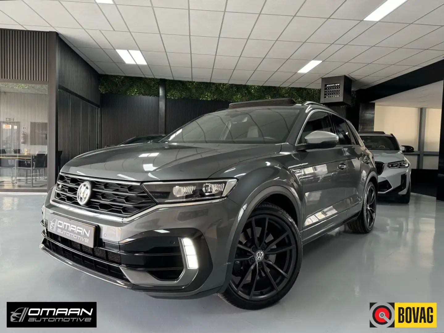 Volkswagen T-Roc R 2.0 TSI 301PK 4Motion PANO LEER KEYLESS BEATS Grijs - 1