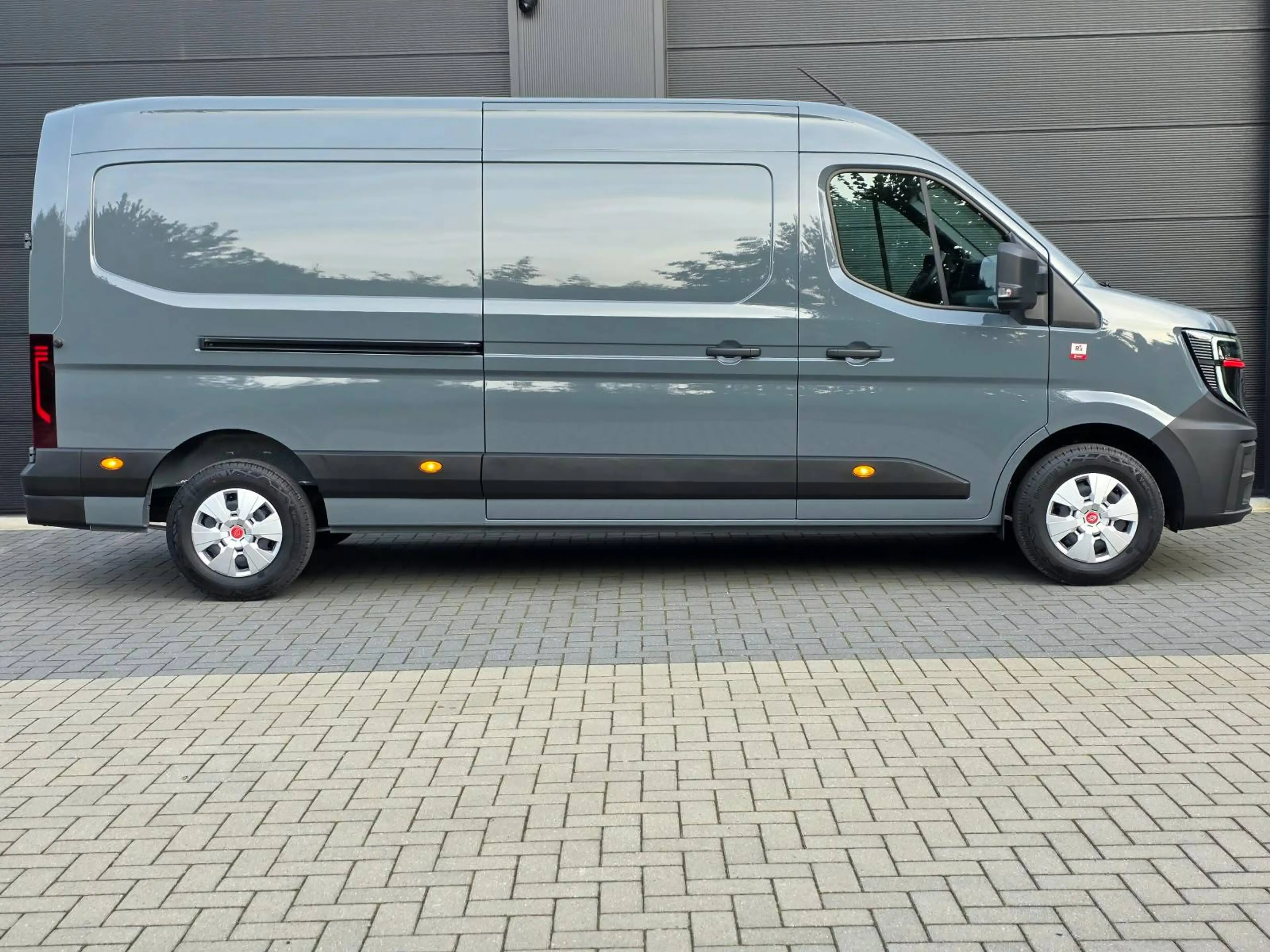 Renault Master 2.0d / L3 H2 / Red edition uitvoering / Automaat / Nieuw / €34.990 ex. btw — photo 4