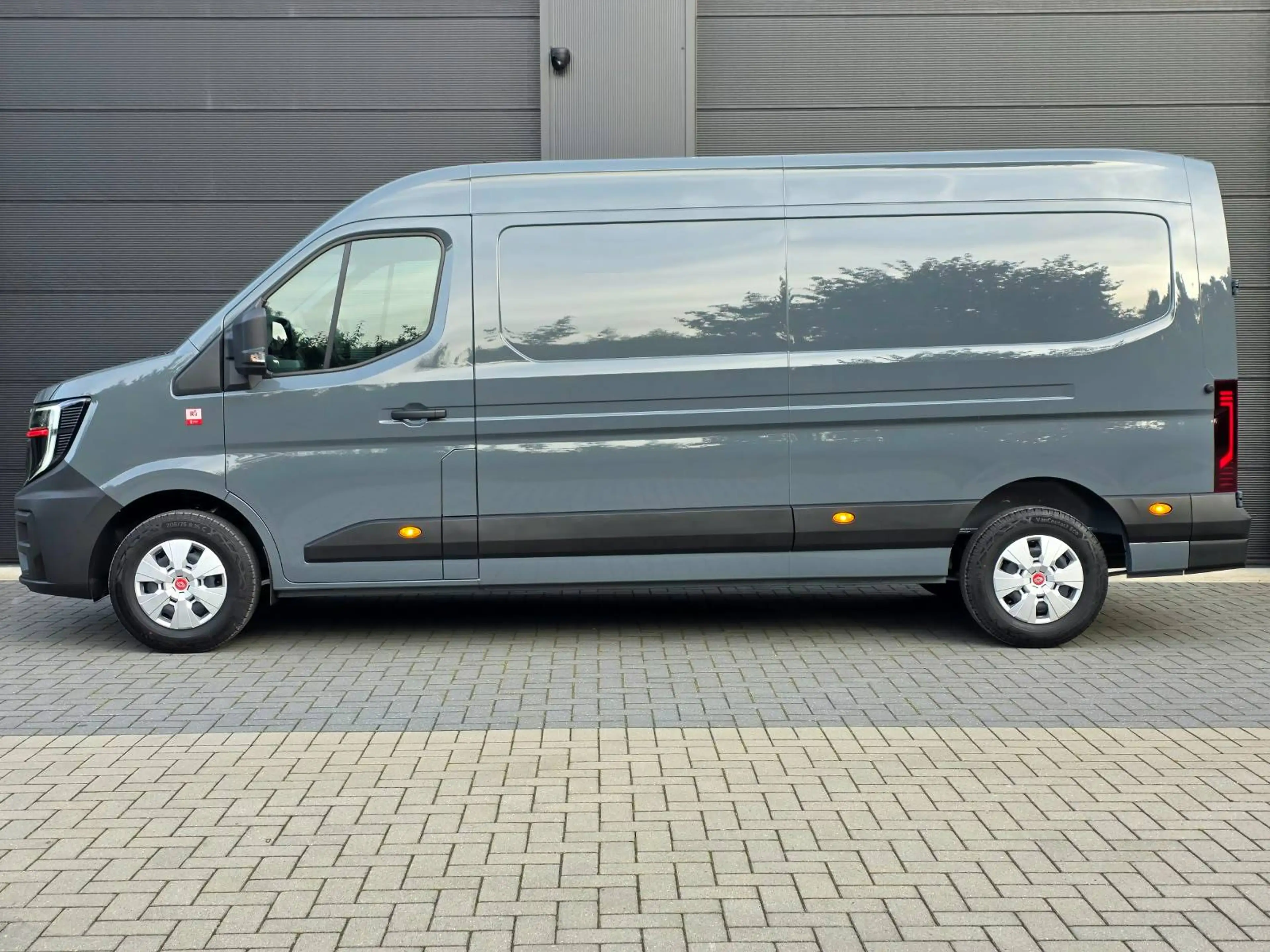 Renault Master 2.0d / L3 H2 / Red edition uitvoering / Automaat / Nieuw / €34.990 ex. btw — photo 3