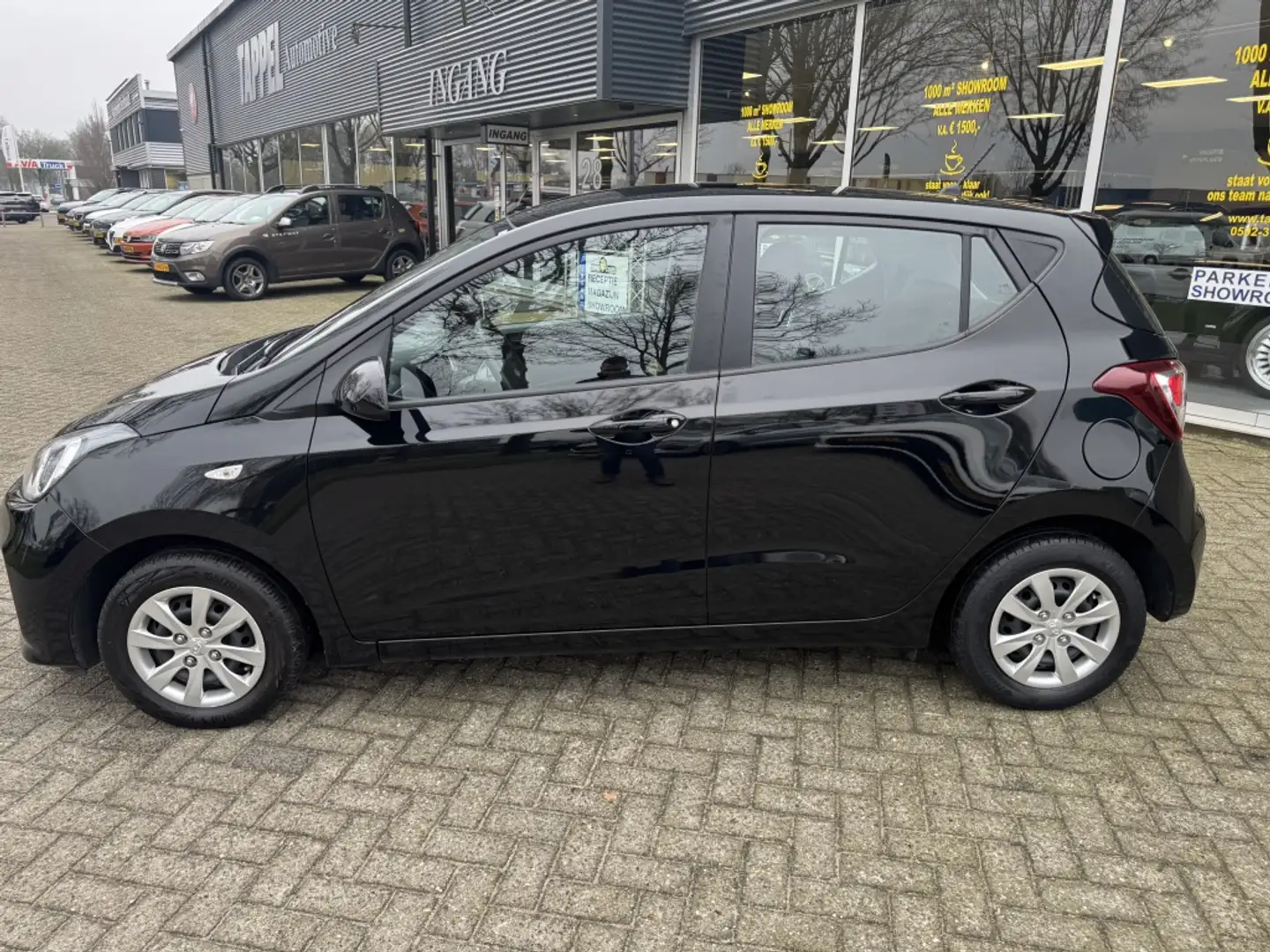 Hyundai i10 1.0 VERKOCHT Zwart - 2