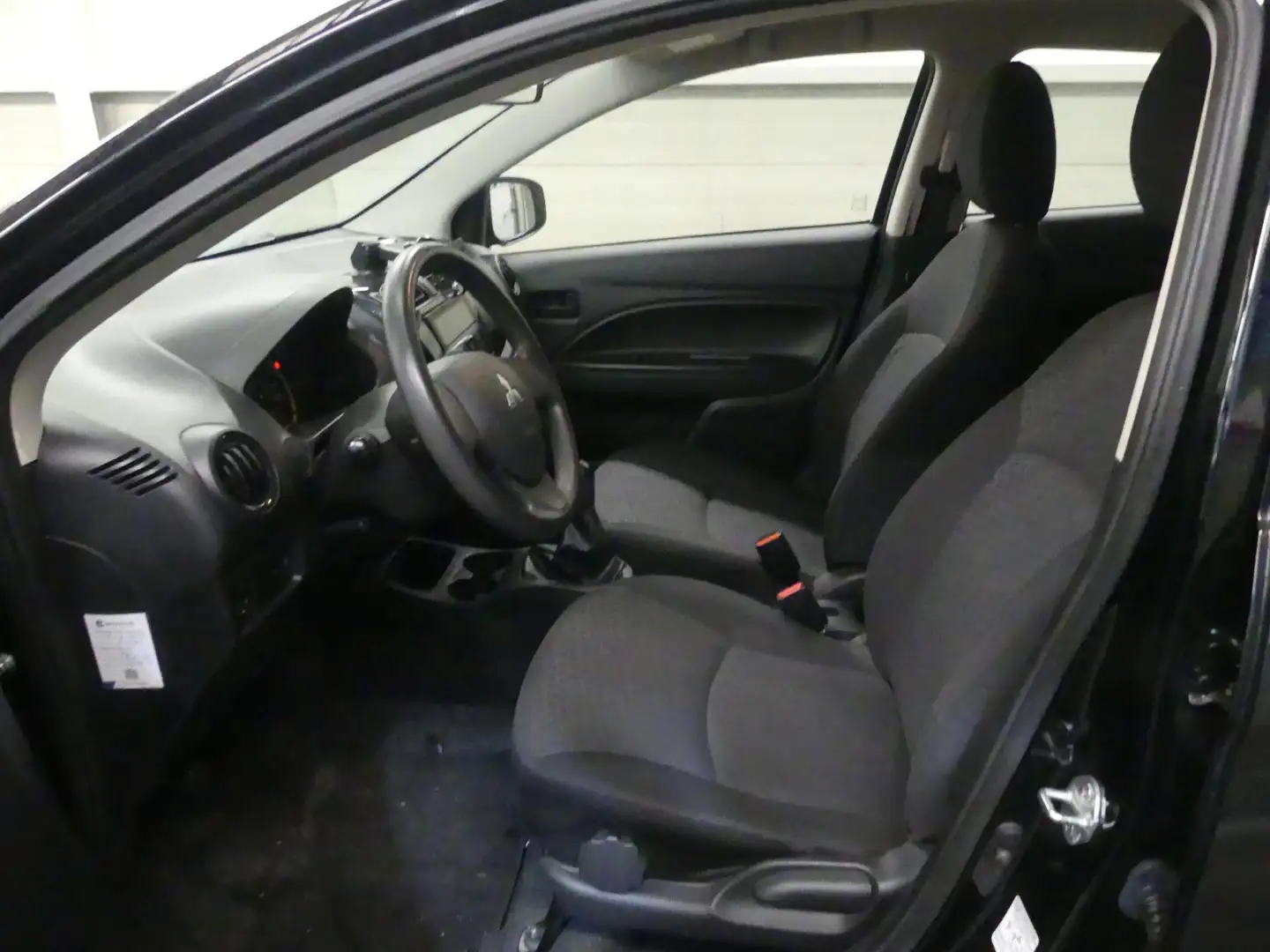 Mitsubishi Space Star 1.0 Inform - Airco - Achteruitrijcamera - Netjes O Zwart - 2