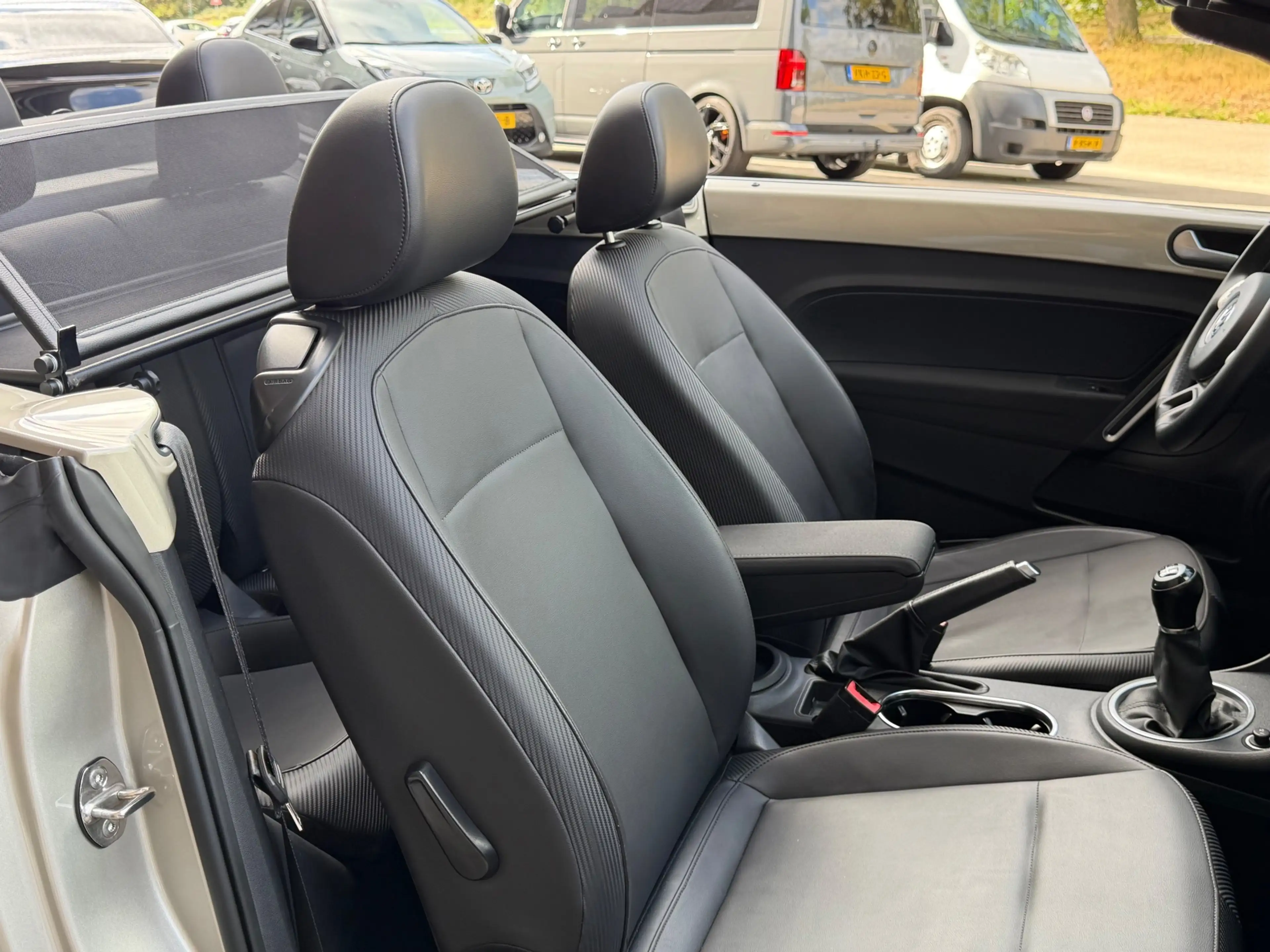 Volkswagen Beetle Cabriolet 1.2 TSI Design / NIEUWSTAAT / — photo 7