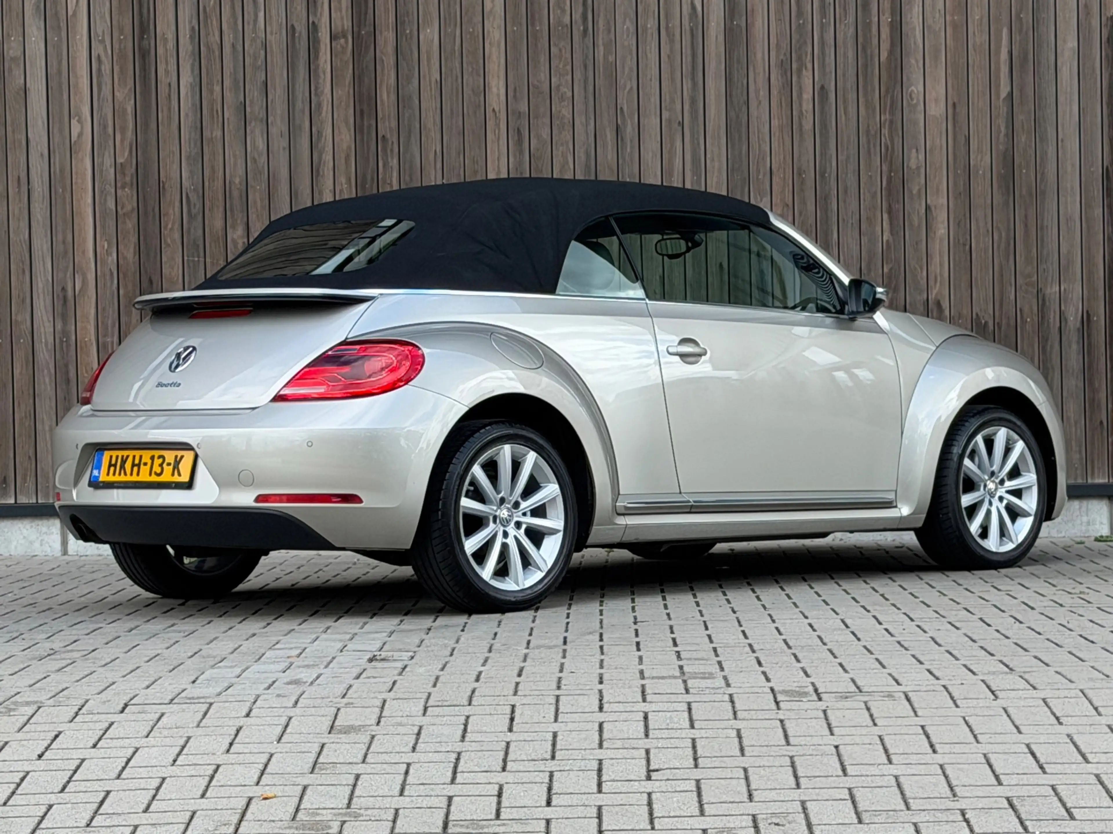 Volkswagen Beetle Cabriolet 1.2 TSI Design / NIEUWSTAAT / — photo 20