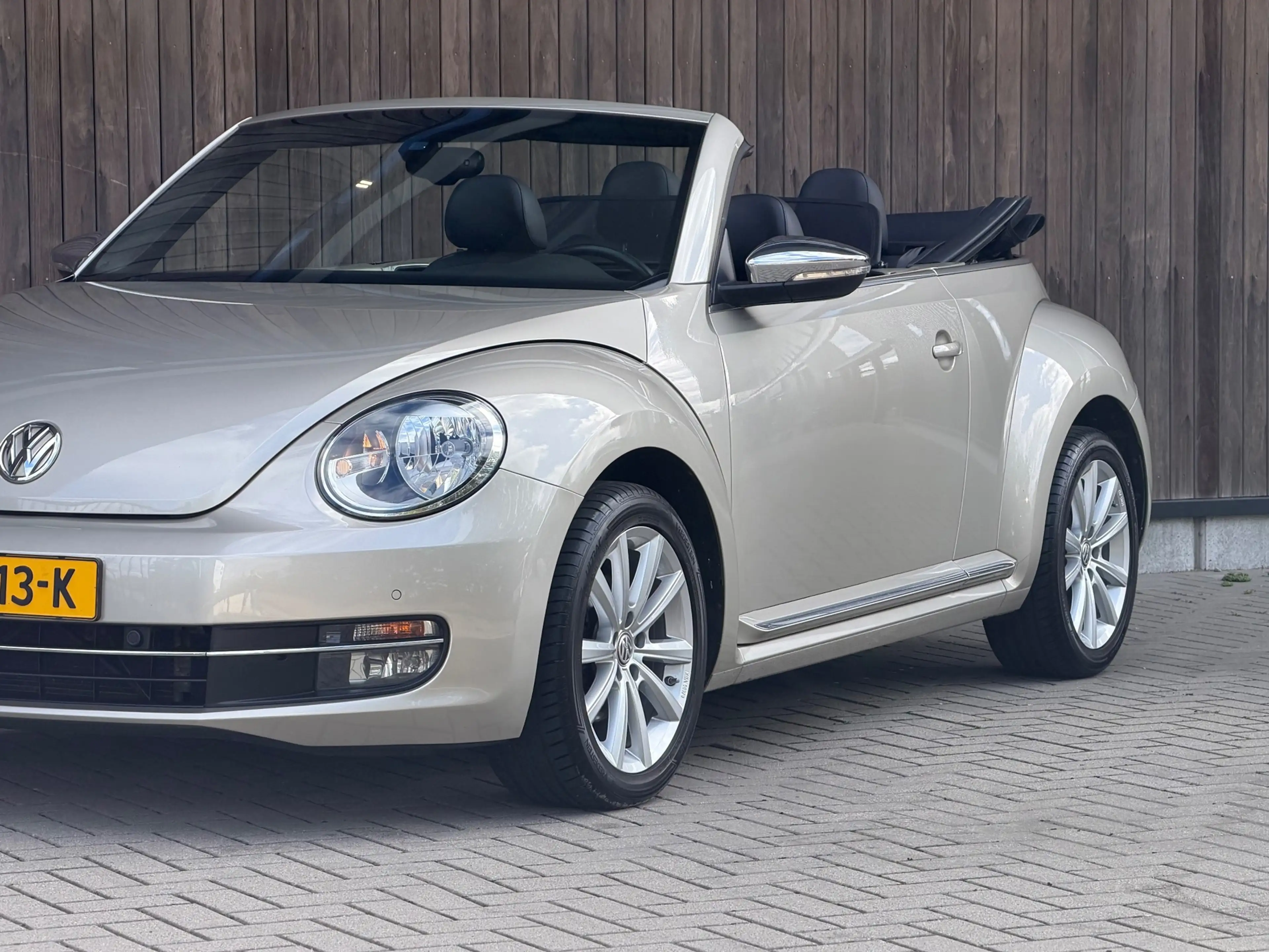 Volkswagen Beetle Cabriolet 1.2 TSI Design / NIEUWSTAAT / — photo 3