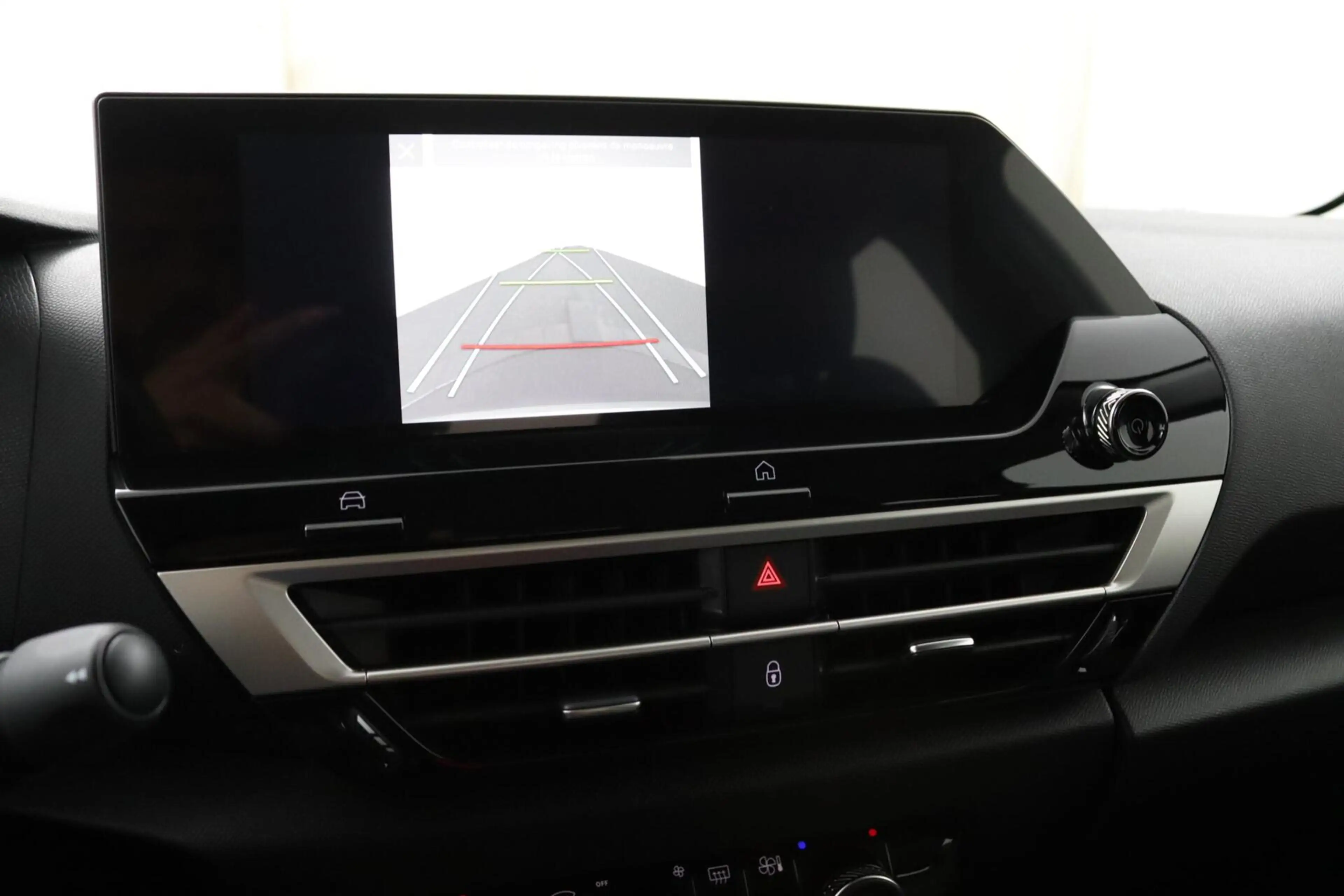Citroen E-C4 Electric You 50 kWh | Camera | — photo 6