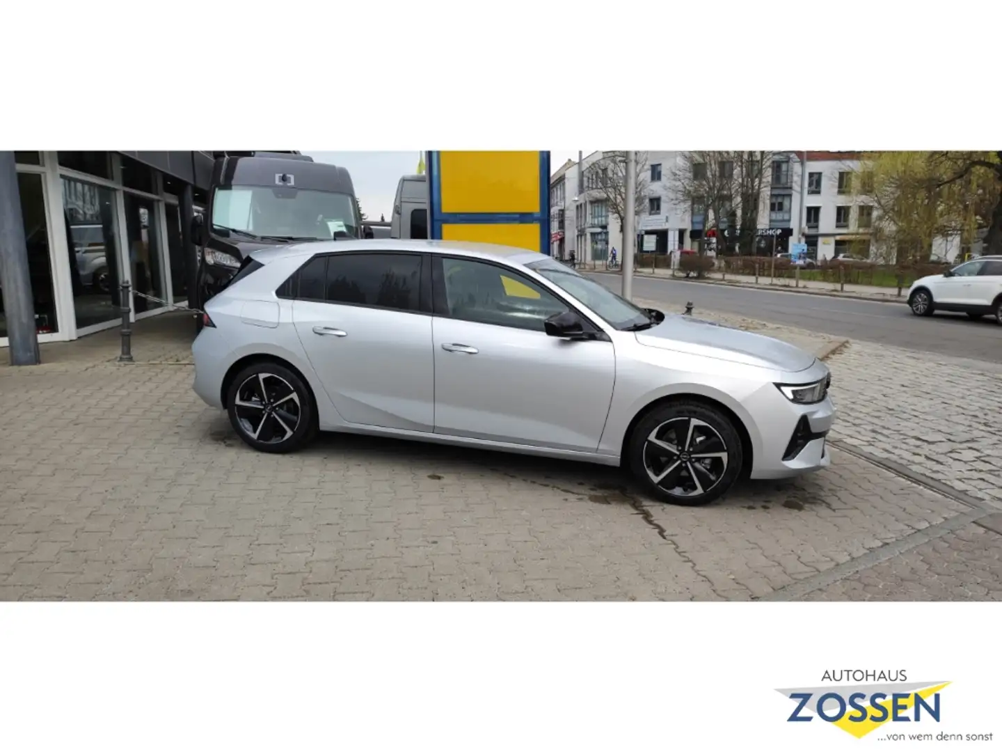 Opel Astra GS Line 6-Gang Kamera Navi SHZ SGR-Sitz Silber - 2