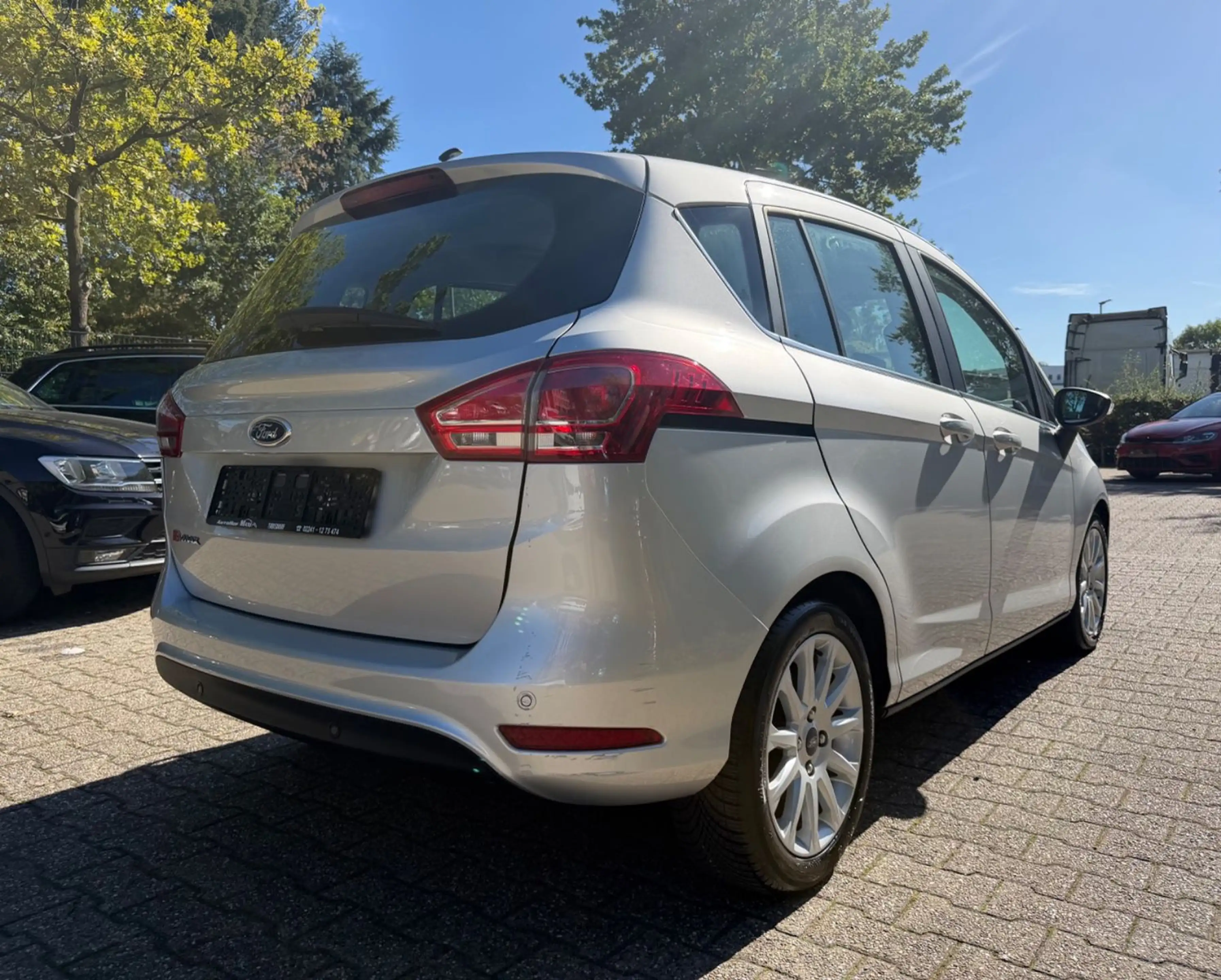Ford B-Max B-MAX Titanium/Automatik/TÜV Neu — photo 6