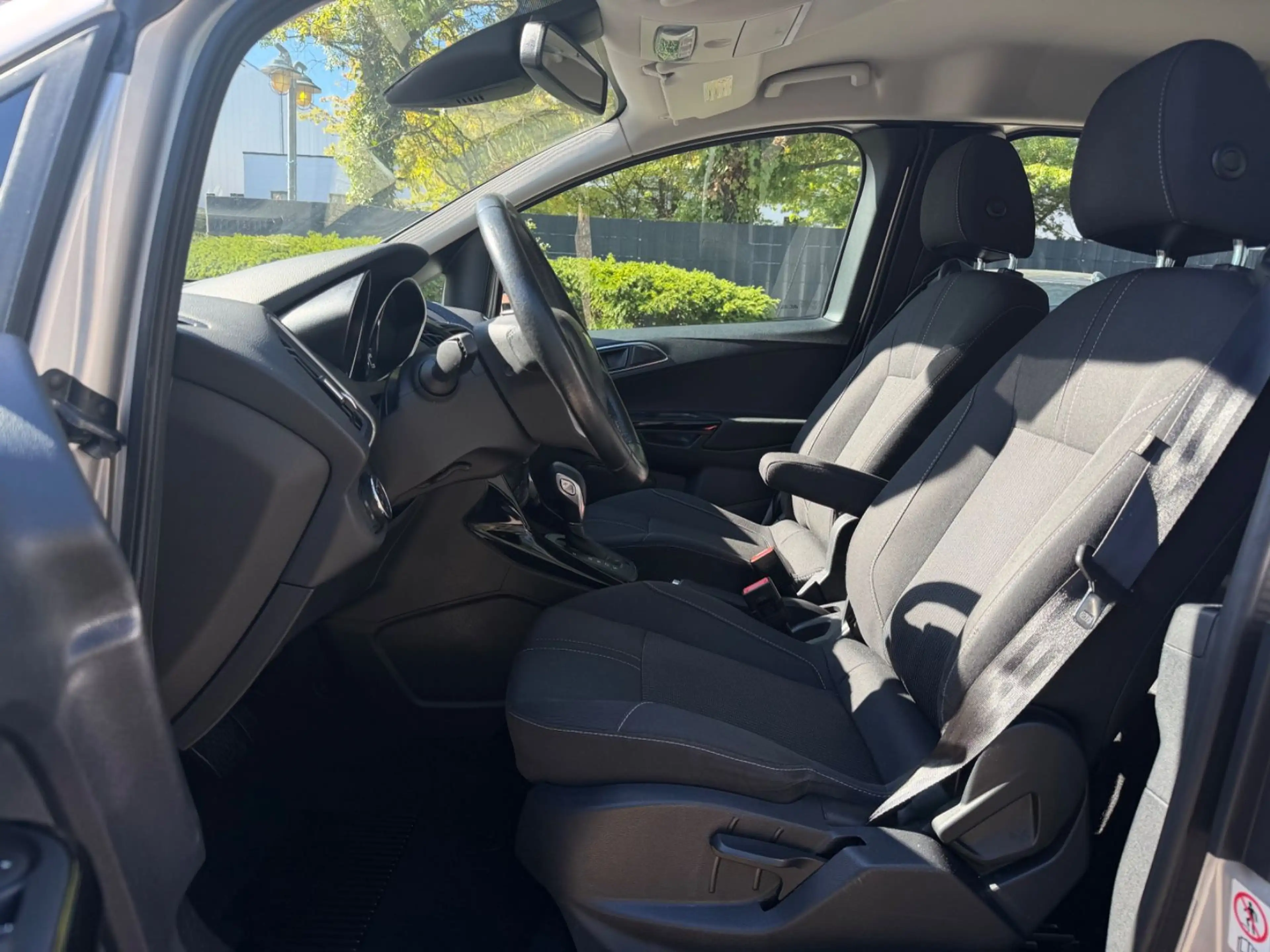 Ford B-Max B-MAX Titanium/Automatik/TÜV Neu — photo 9