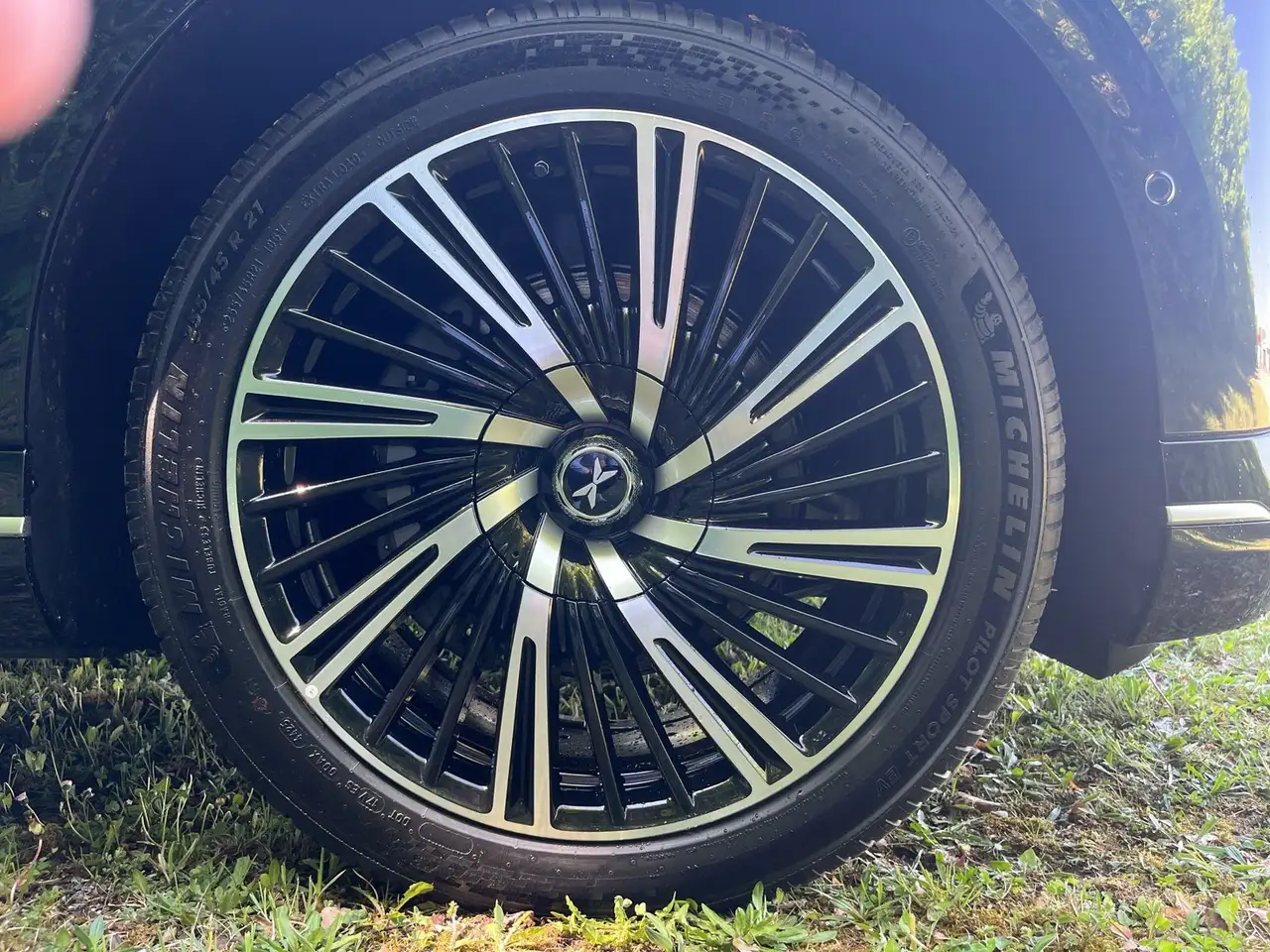 XPENG G9