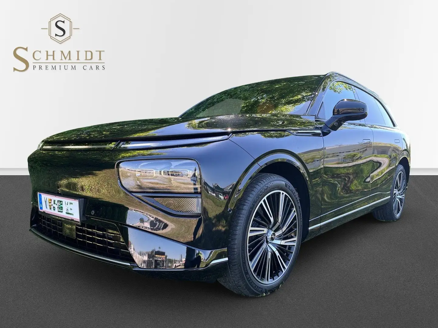 Xpeng G9 423 kW AWD Performance Schwarz - 1