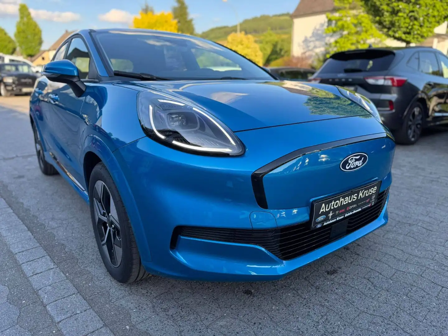 Ford Puma GEN-E 43kWh Elektro 124 kW Aut. Albastru - 1