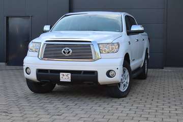 5.7 V8 * Crew Max Limited *
