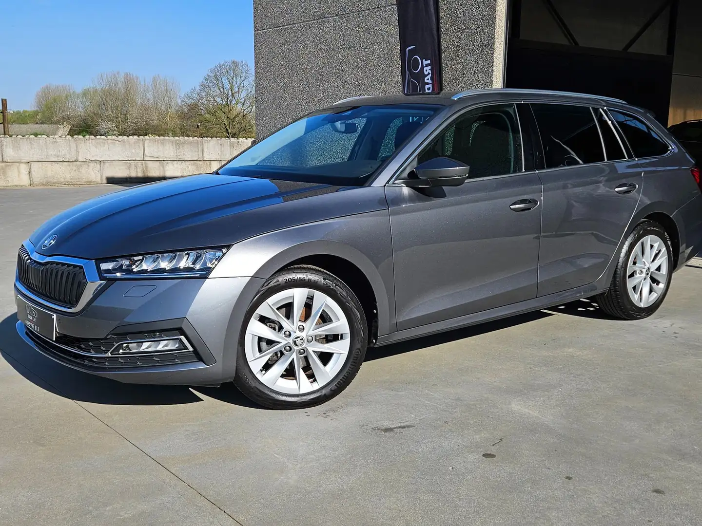 Skoda Octavia SW 1.0 TSI Ambition*VIRTUAL COCKPIT*CAM*CARPLAY*.. Gris - 1