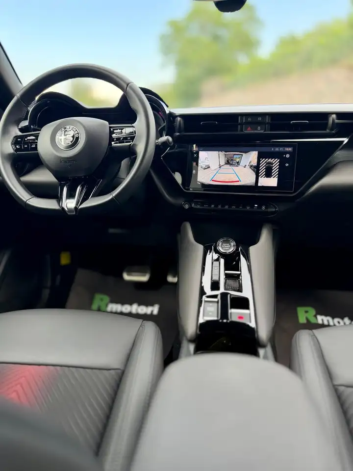 Alfa Romeo Junior 2024