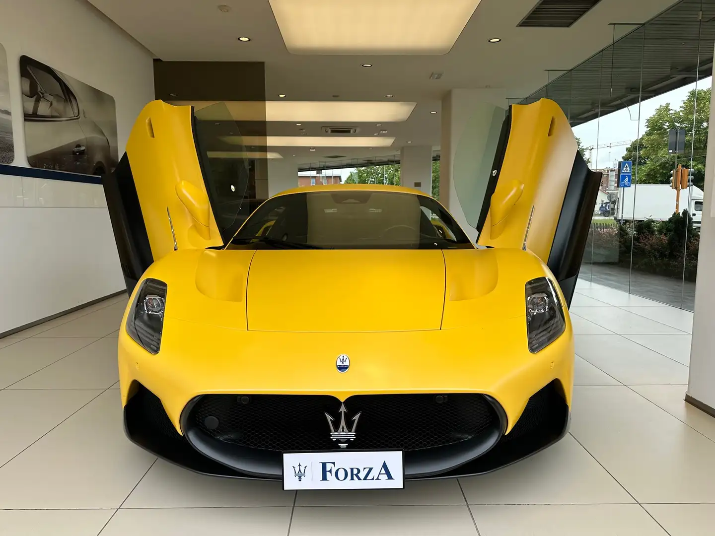 Maserati MC20 MC20 3.0 V6 630cv rwd auto Желтый - 1