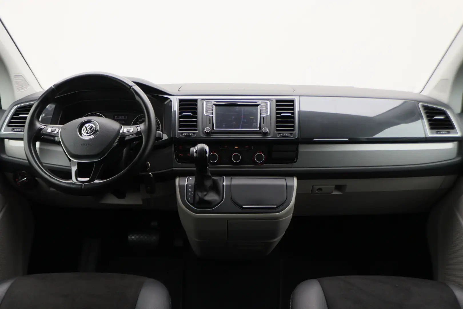 Volkswagen T6 Transporter 2.0 TDI DSG L2H1 DC Highline 2x Schuifdeur, ACC, C siva - 2