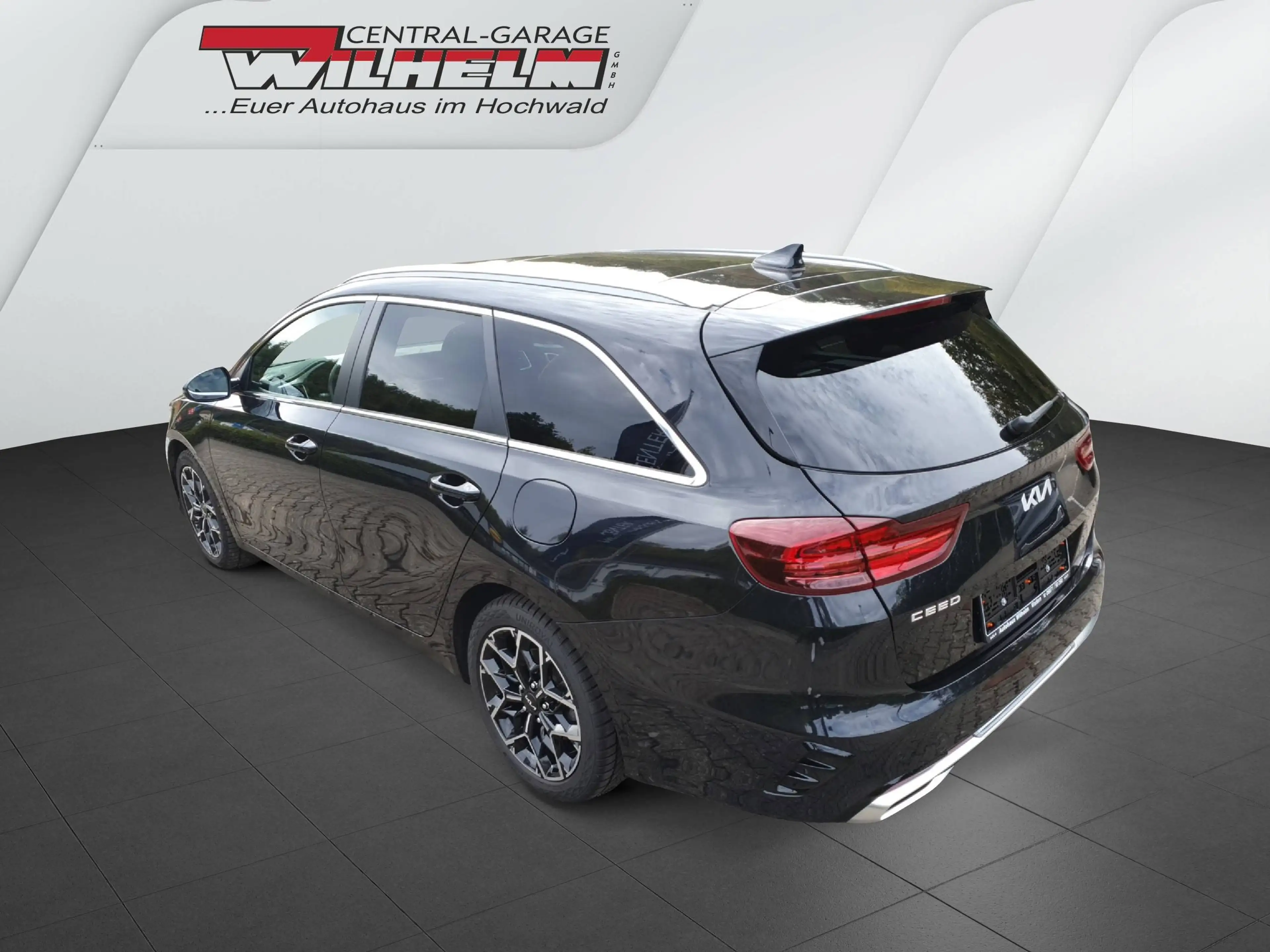 Kia Ceed SW / cee'd SW 1.6 CRDI Mild Hybrid GT Line Technik/Leder/Glasdach — photo 4