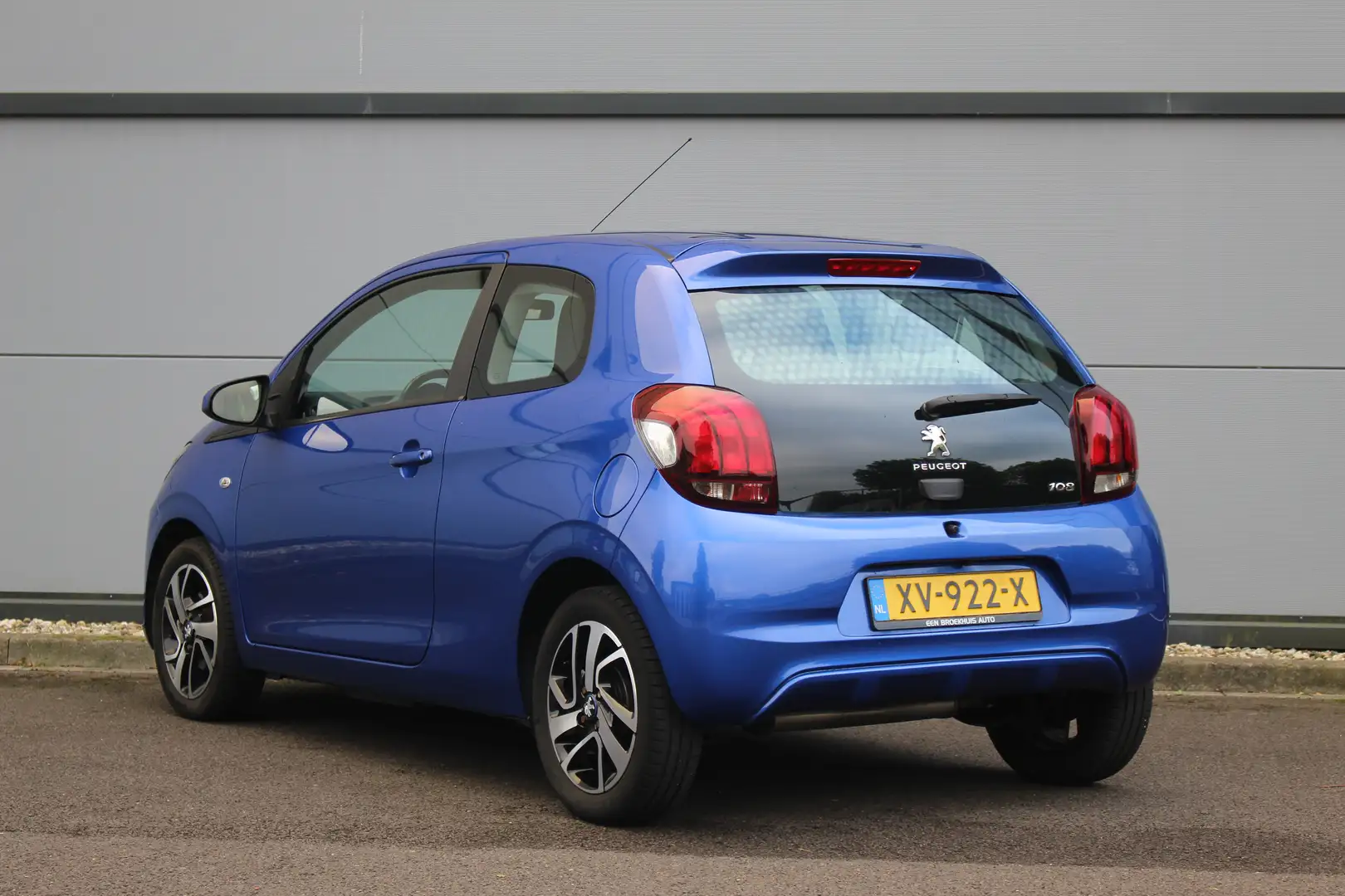 Peugeot 108 1.0 e-VTi Allure | Carplay | Camera | Elek. Spiege Blau - 2