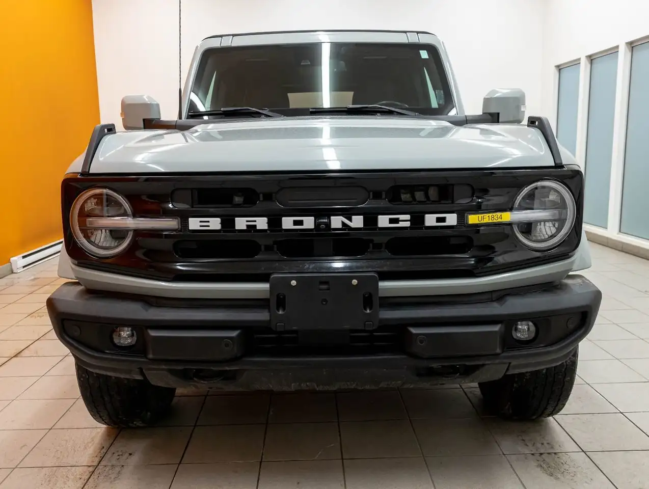 Ford Bronco photo Ford Bronco