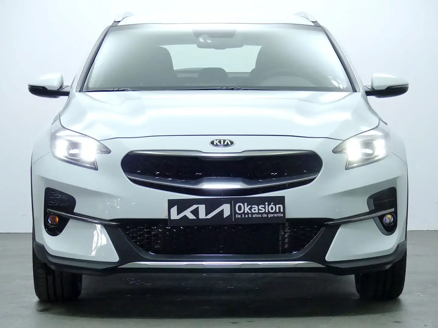 Kia XCeed 1.6 GDI PHEV EDRIVE 141CV 5P Weiß - 2