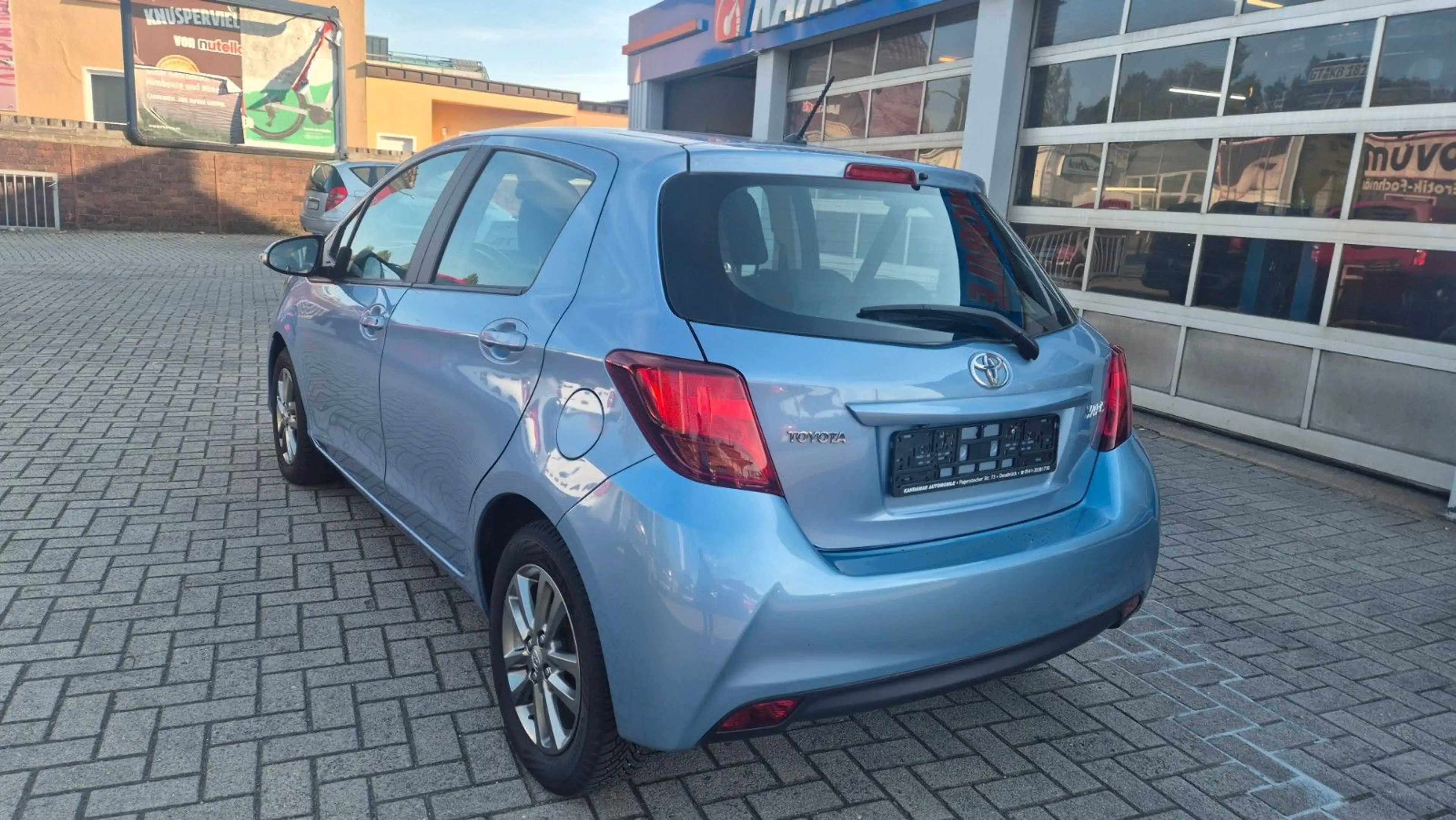 Toyota Yaris Comfort — photo 6