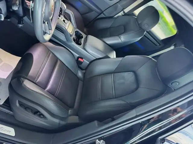 Porsche Cayenne view 25