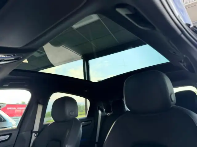 Porsche Cayenne view 28