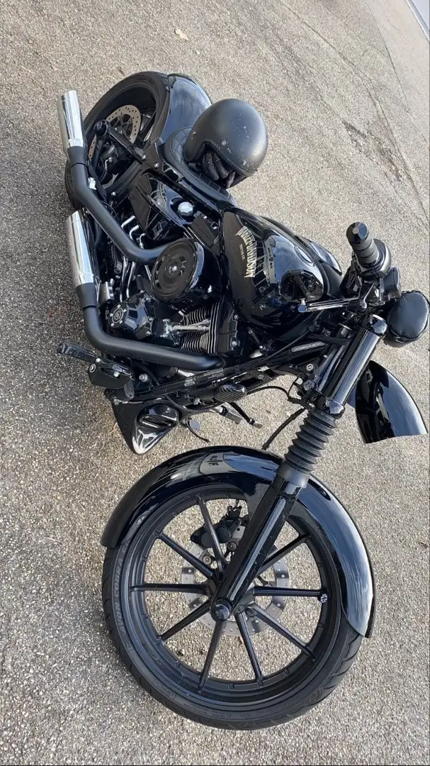 Harley-Davidson Breakout 1695. Schwarz - 2