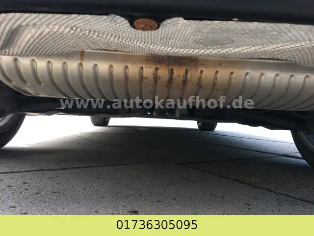 BMW 2 Series view 13