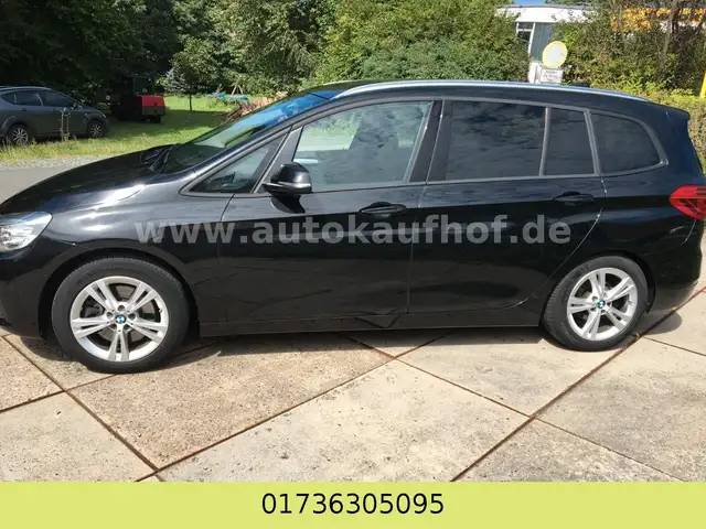 BMW 2 Series view 4