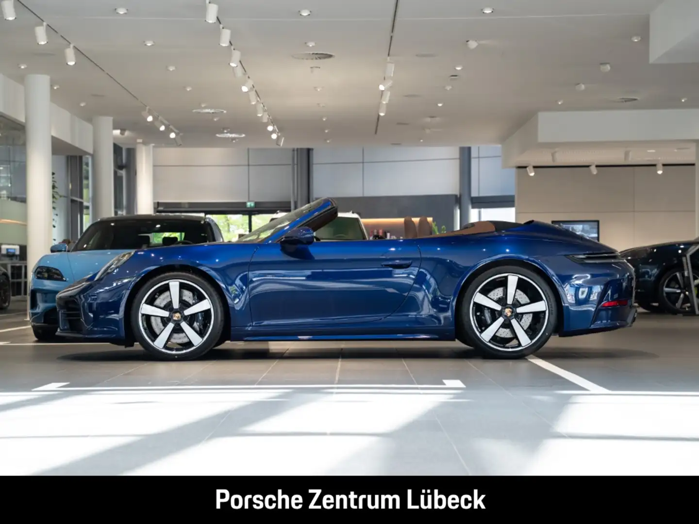 Porsche 992 911 Carrera S Cabriolet Sportabgasanlage LED Blau - 2