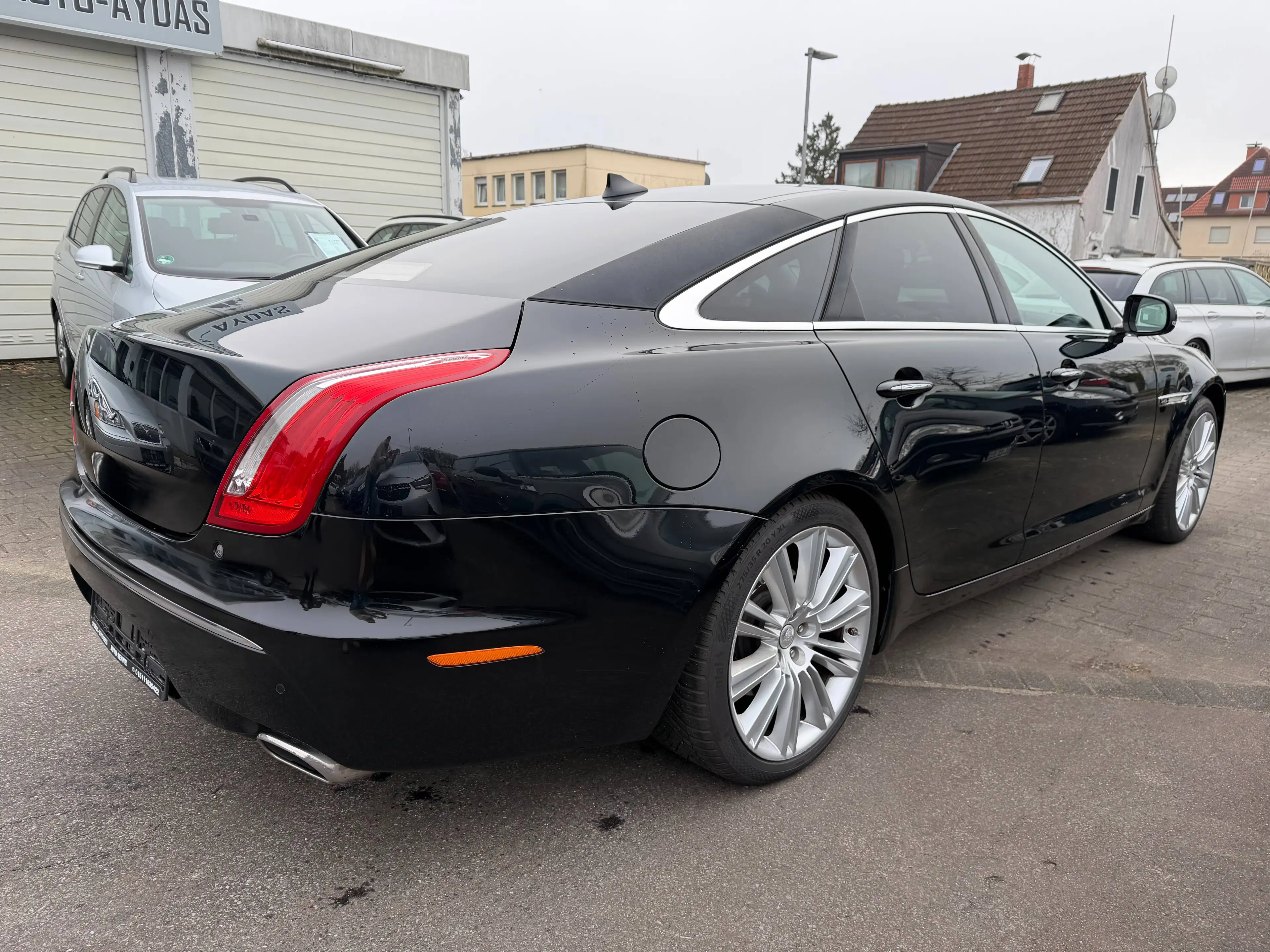 Jaguar XJ Premium Luxury 3.0d V6~Meridian~Leder~Pano~VOLL — photo 4