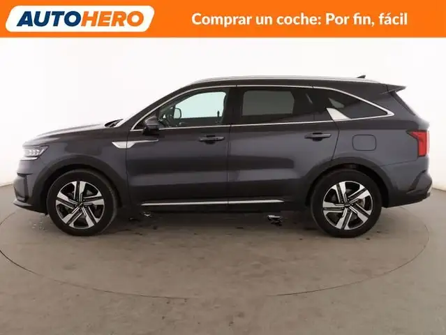 Kia Sorento view 3