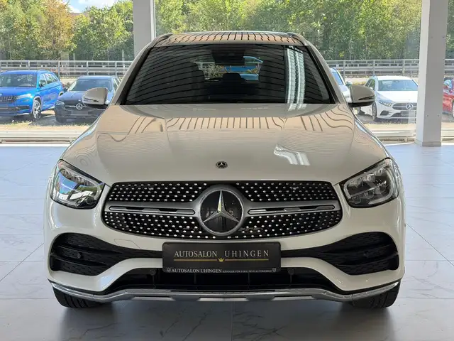 Mercedes-Benz GLC view 2
