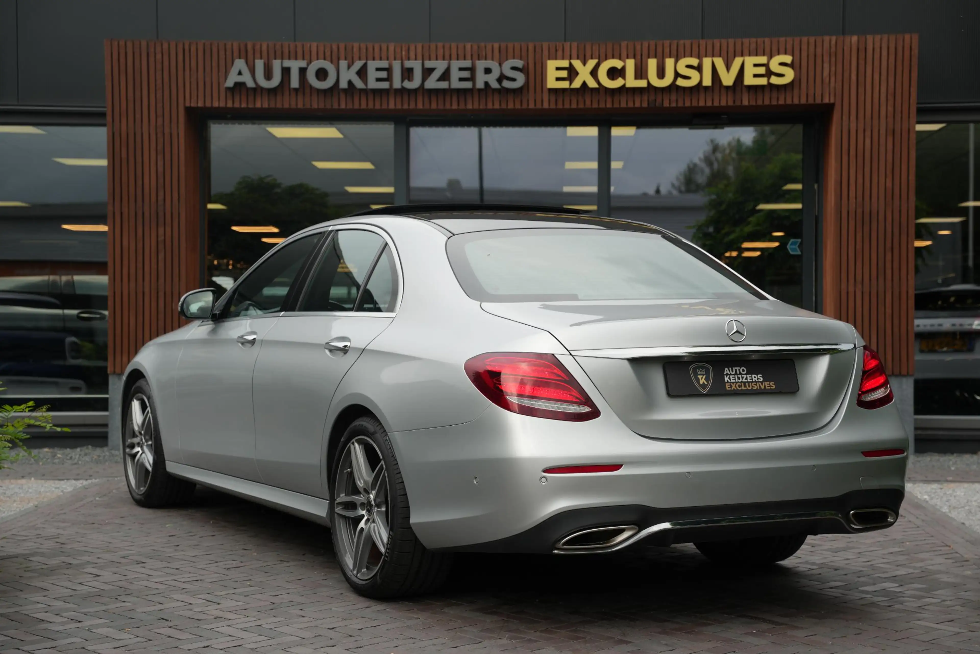 Mercedes-Benz E 400 4Matic Premium Plus AMG 333PK Airmatic Stoelkoelin — photo 9
