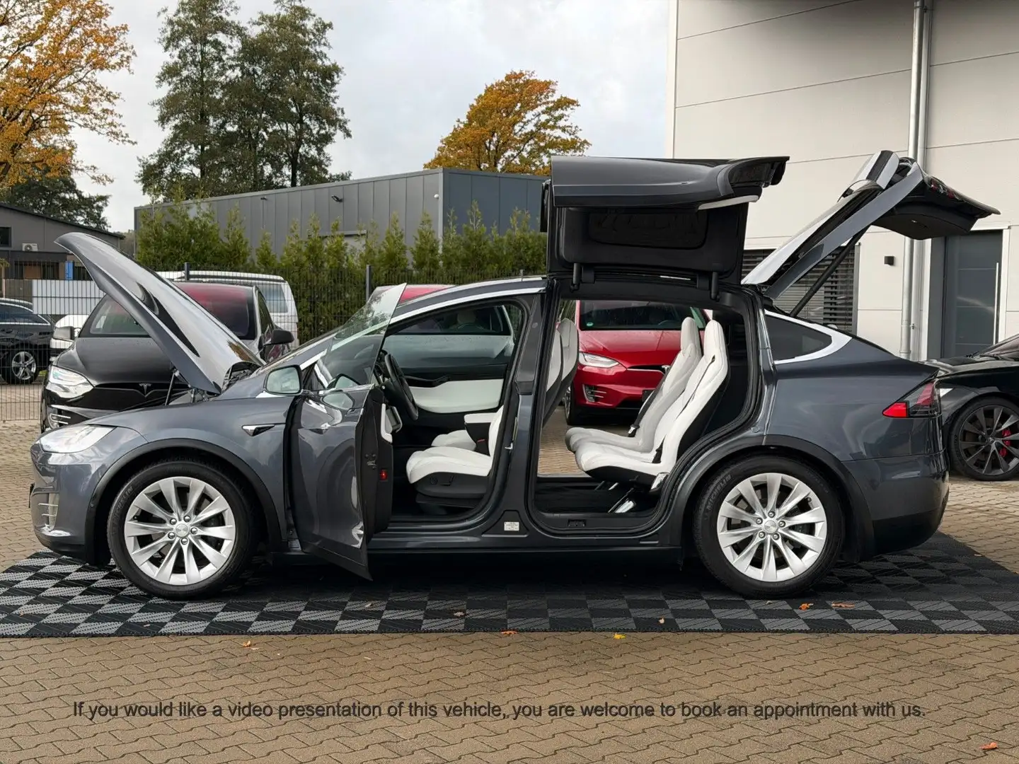 Tesla Model X MODEL X LONG RAVEN | 6 SEATER | WHITE SEATS | Grau - 2