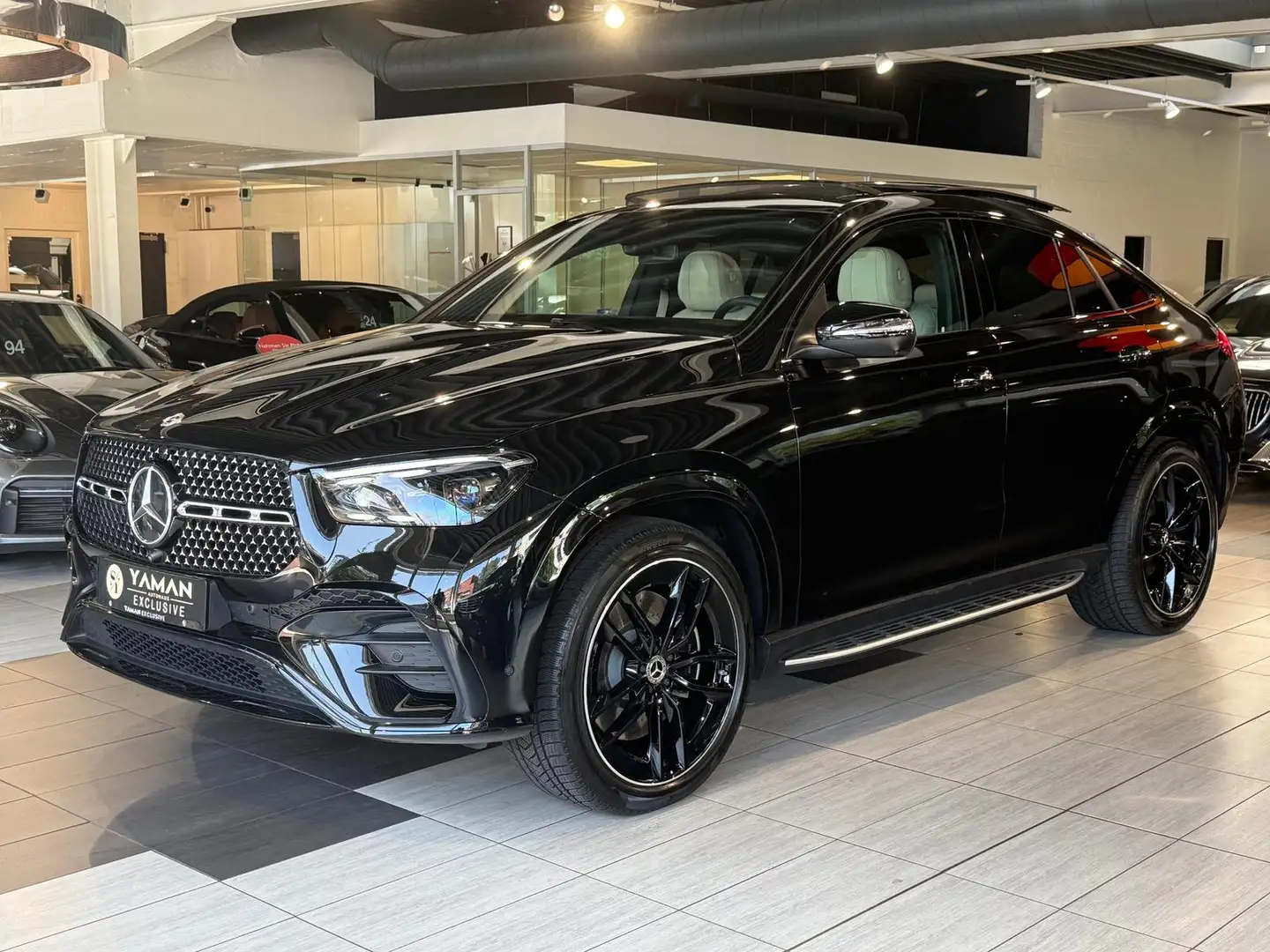 Mercedes-Benz GLE 450 d 4M Coupe AMG*Pano*HuD*StHzg*Luft*22"* Noir - 1