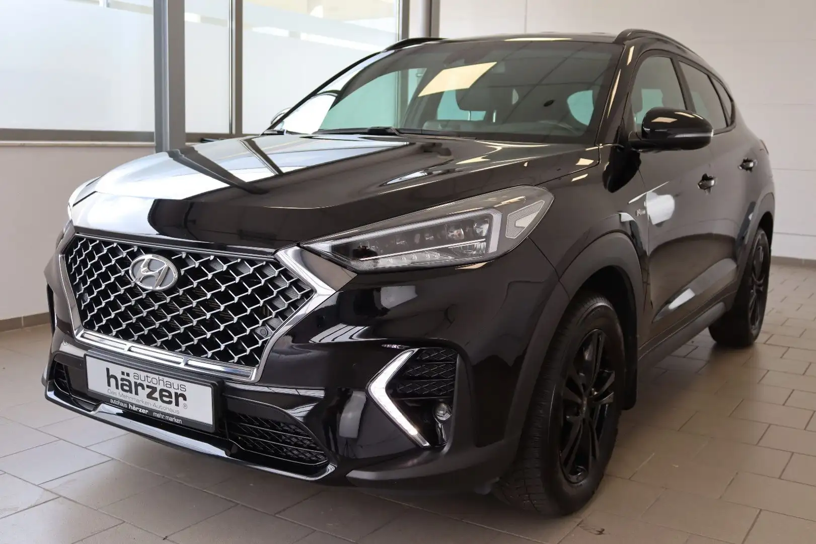 Hyundai TUCSON DCT N Line 4WD *LED*NAV*AHK*RFK*KRELL*SHZ Negro - 2