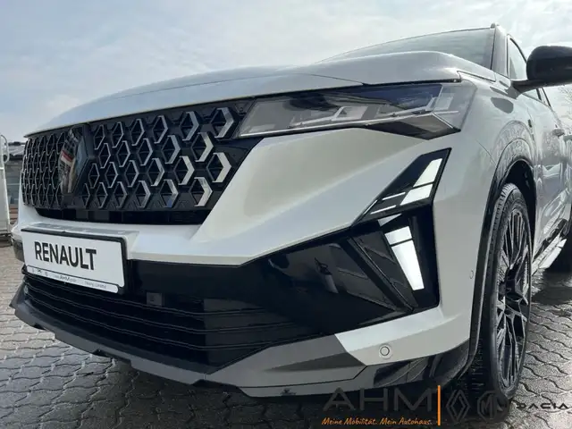 Renault Austral view 7