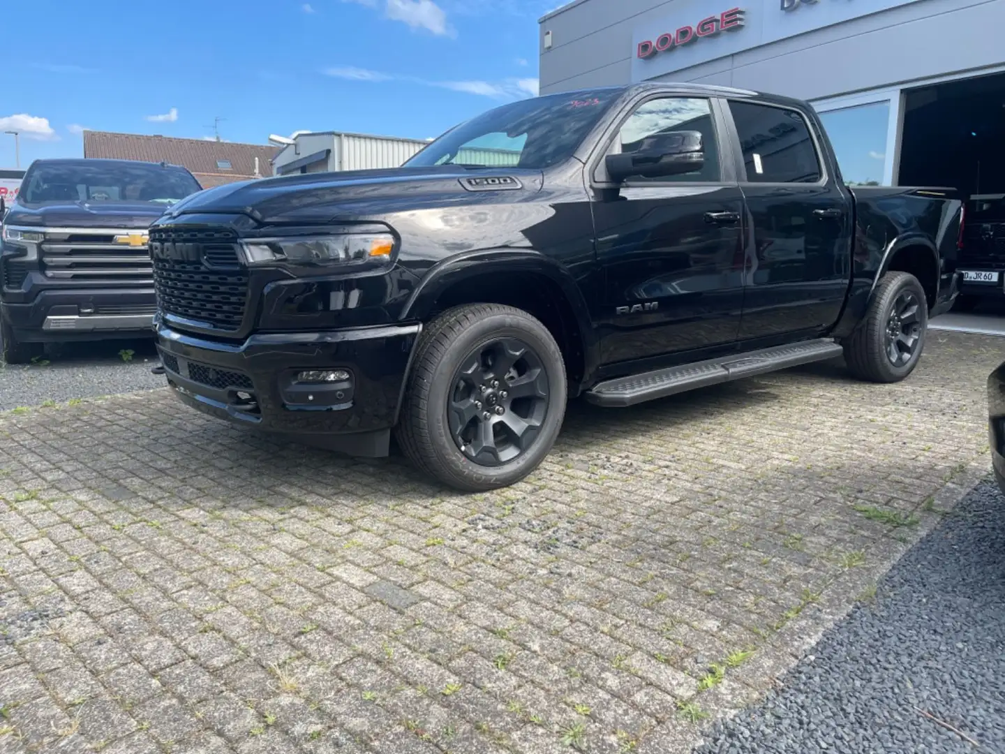 Dodge RAM 1500 BIG HORN Night Edition Mod. 2025*LPG* Schwarz - 2