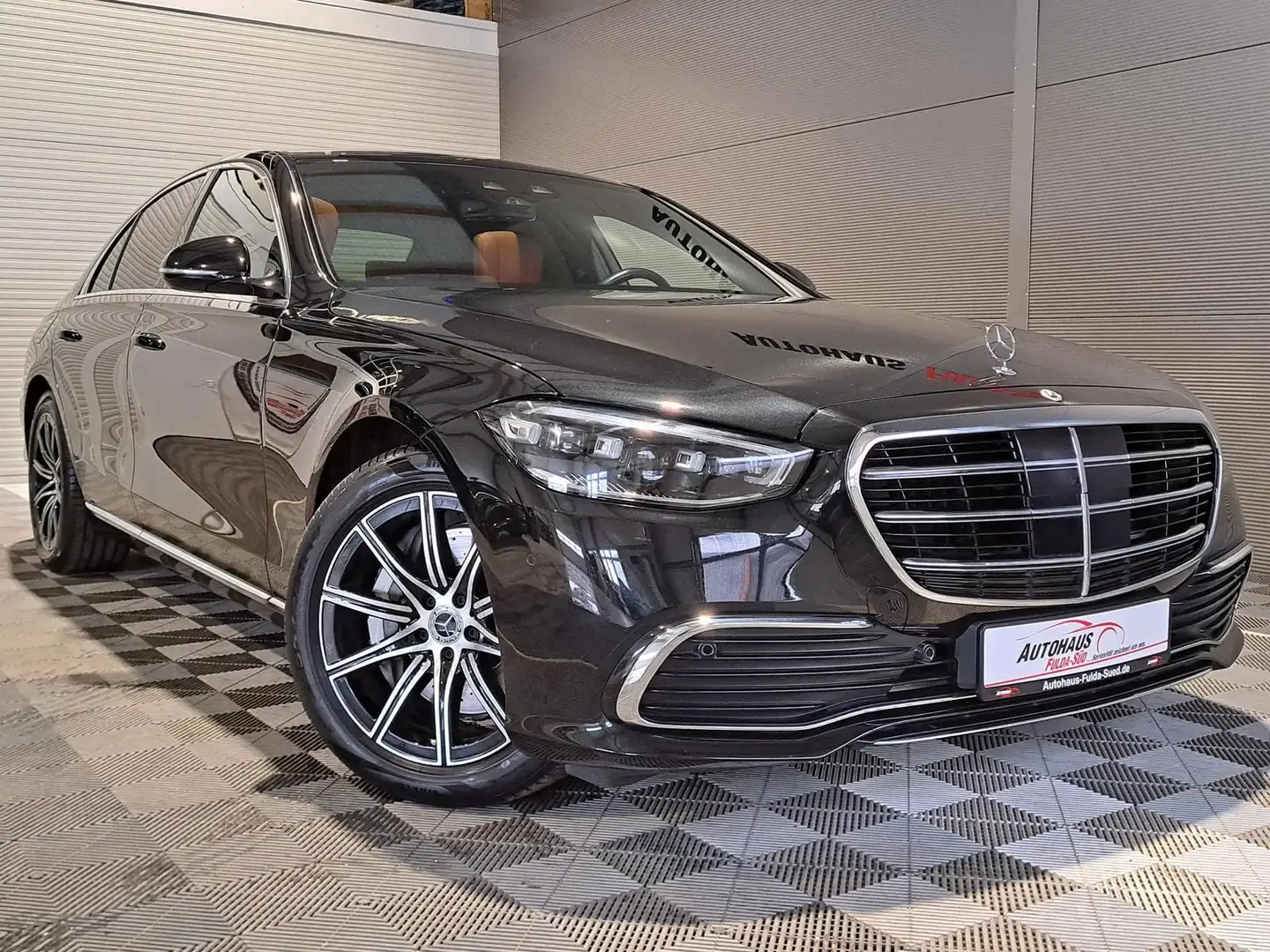 Mercedes-Benz S 350 d°Burmester°Multibeam°Pano°ACC°Spur°TWA°DAB Schwarz - 1