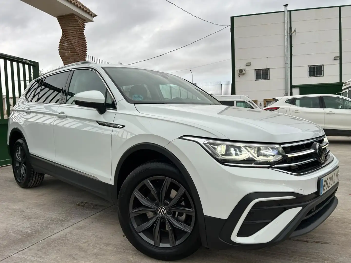 Volkswagen Tiguan Allspace 2.0TDI Life DSG 110kW Blanco - 2